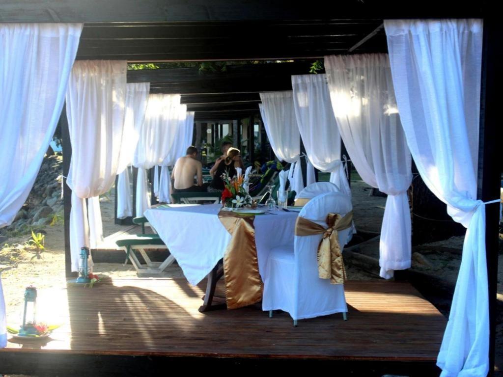 Anchorage Beach Resort Viseisei Esterno foto